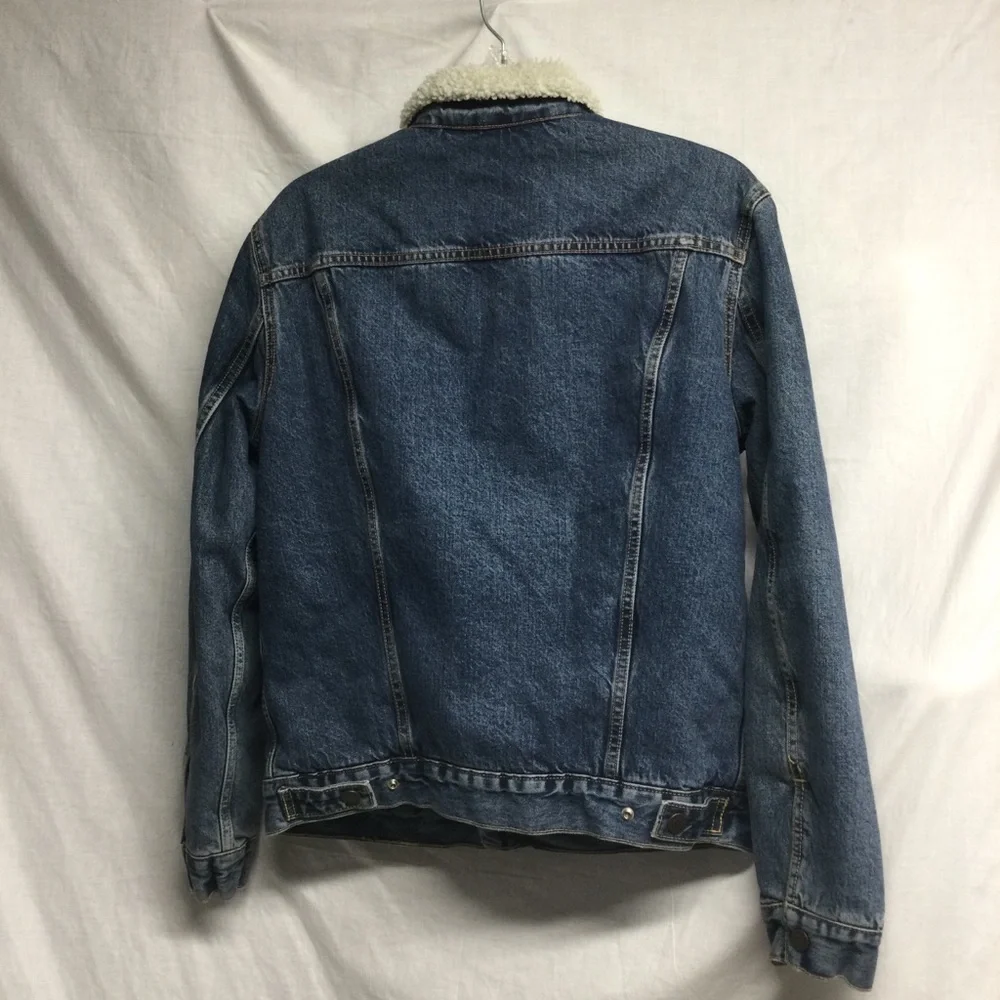 Levis levi type